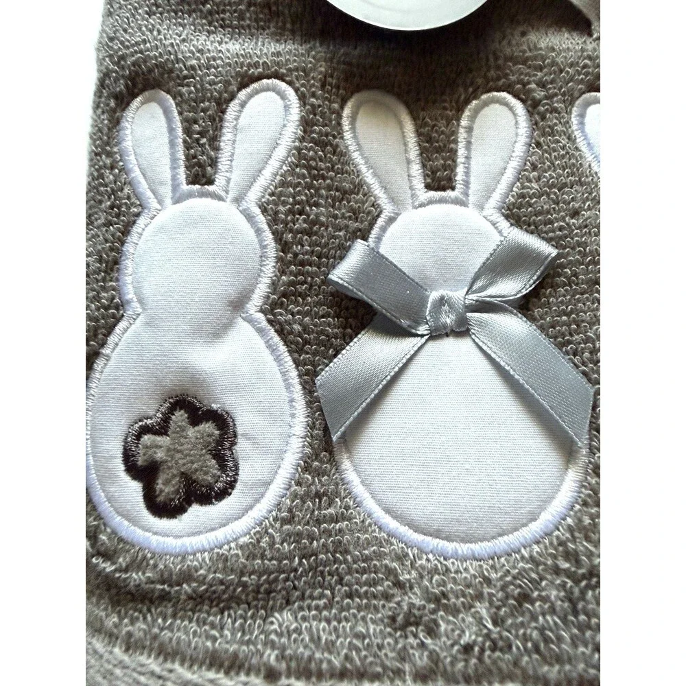 Casaba Hand Towels Easter Appliqued Embroidered White Bunnies Brown Set of 2